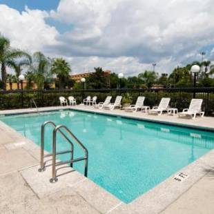 Фотографии гостиницы 
            Hampton Inn & Suites Orlando International Drive North