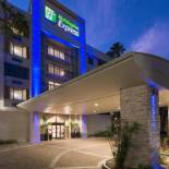 Фотография гостиницы Holiday Inn Express Hotel & Suites Ft. Lauderdale-Plantation, an IHG Hotel