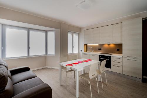 Фотография гостевого дома Lake Como Apartments