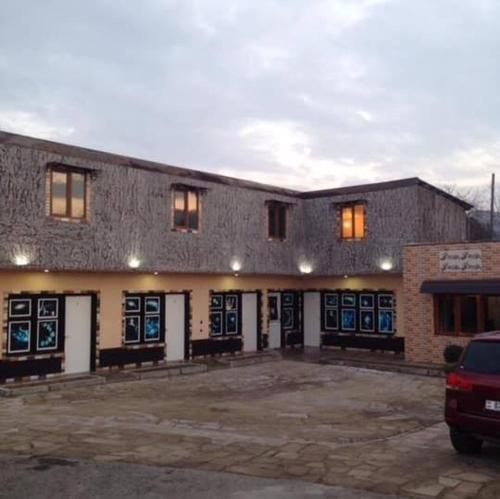 Фотографии гостиницы
Yerknaqar hotel/restaurant