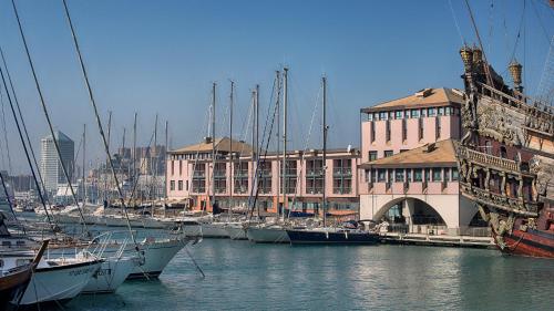 Фотография гостиницы NH Collection Genova Marina
