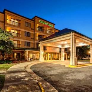 Фотографии гостиницы 
            Courtyard by Marriott Springfield