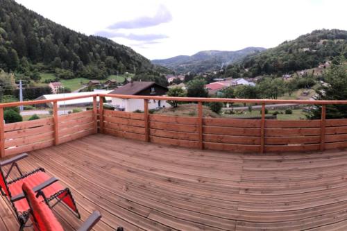 Фотография гостевого дома Chalet individuel & Proche lacs & Vue sur les montagnes