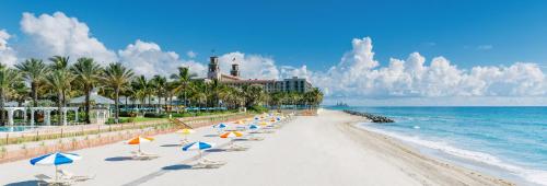 Фотографии гостиницы 
            The Breakers Palm Beach