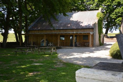 Фотографии гостевого дома 
            Haddon Grove Farm Cottages