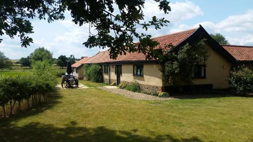 Фотографии гостевого дома 
            Duleep Singh Barn