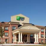 Фотография гостиницы Holiday Inn Express Hotel & Suites Salem, an IHG Hotel