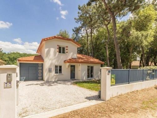 Фотографии гостевого дома 
            Gîte Saint-Brevin-les-Pins, 4 pièces, 8 personnes - FR-1-306-1096