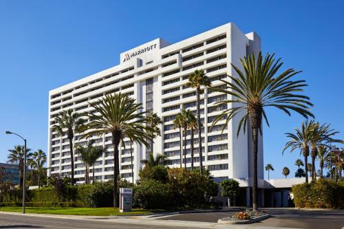 Фотография гостиницы Torrance Marriott Redondo Beach