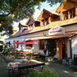 Фотография гостиницы Pension & Restaurant U Koňské dráhy Holkov