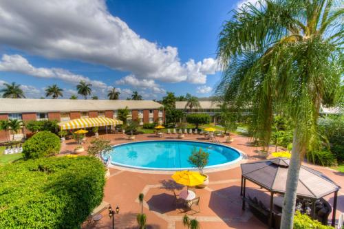 Фотография гостиницы Best Western Palm Beach Lakes