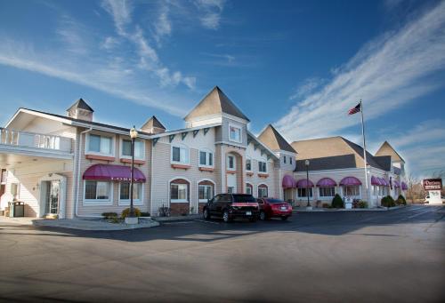 Фотография мини отеля Magnuson Grand Pioneer Inn and Suites
