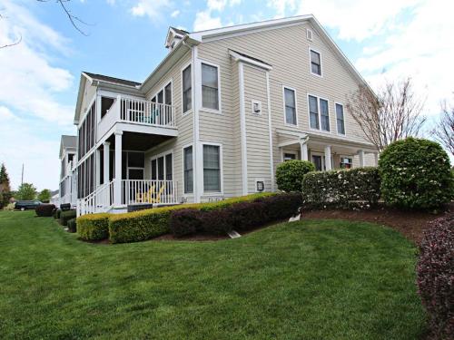 Фотография гостевого дома Bear Trap Dunes - October Glory