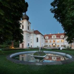 Фотографии гостиницы 
            Chateau Loucen Garden Retreat