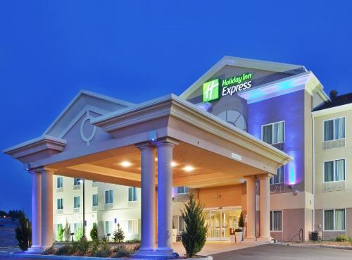 Фотография гостиницы Holiday Inn Express Yreka-Shasta Area, an IHG Hotel