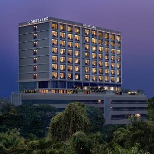 Фотография гостиницы Courtyard by Marriott Ahmedabad Sindhu Bhavan Road