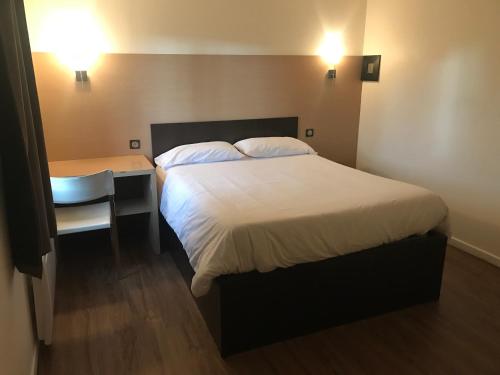 Фотография гостиницы Hôtel Akena Pierrelaye