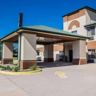 Фотографии гостиницы 
            Quality Inn & Suites Altoona - Des Moines