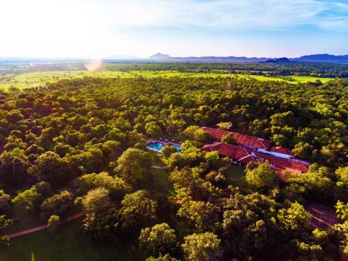 Фотографии гостиницы 
            Amaya Lake Dambulla