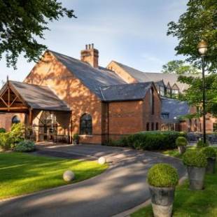 Фотографии гостиницы 
            Clandeboye Lodge Hotel