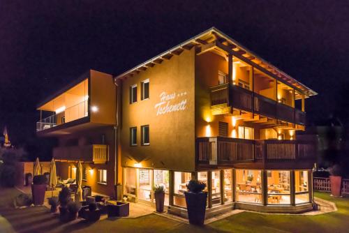 Фотография гостиницы Residence-Garni Haus Tschenett