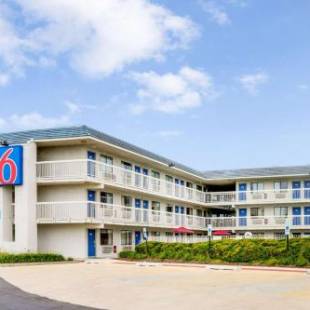 Фотографии гостиницы 
            Motel 6-Rolling Meadows, IL - Chicago Northwest