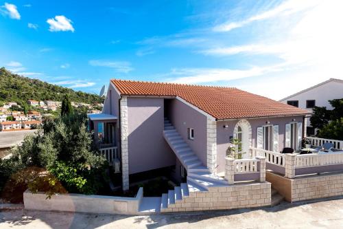 Фотография гостевого дома Apartments by the sea Brna, Korcula - 9147