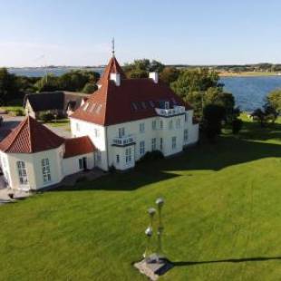 Фотографии гостиницы
Gl. Avernæs Sinatur Hotel & Konference