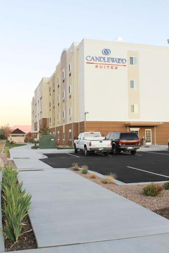 Фотография гостиницы Candlewood Suites Grand Junction, an IHG Hotel