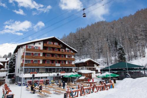 Фотография гостиницы Hotel THE LARIX ski-in ski-out