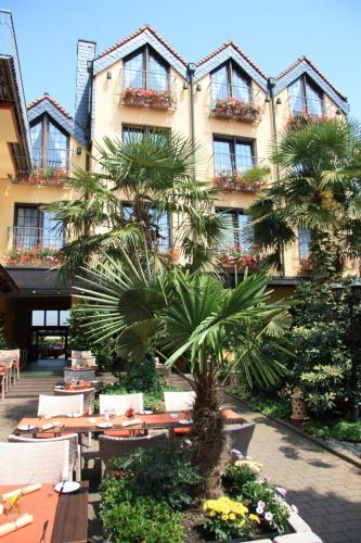 Фотография гостиницы Hotel und Restaurant Bommersheim