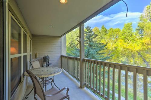 Фотография гостевого дома Walkable Dtwn Condo about 5 Miles to Beaver Creek Ski!
