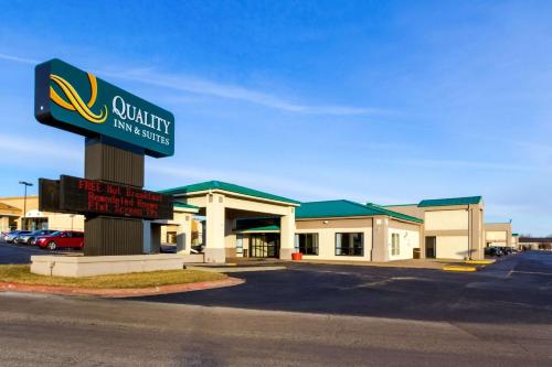 Фотографии гостиницы 
            Quality Inn & Suites Moline - Quad Cities