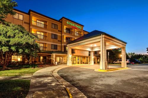 Фотография гостиницы Courtyard by Marriott Springfield