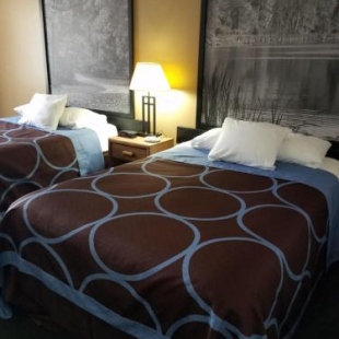 Фотография гостиницы AmeriVu Inn and Suites Shawano WI