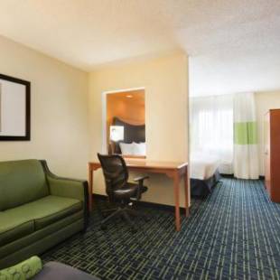 Фотографии гостиницы 
            Fairfield Inn & Suites by Marriott Champaign