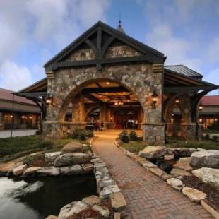 Фотографии гостиницы 
            Lanier Islands Legacy Lodge