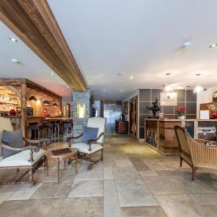 Фотография гостиницы Chamois d'Or Hotel