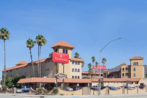 Фотография гостиницы Ramada by Wyndham Burbank Airport