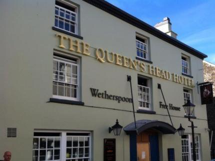 Фотография гостиницы The Queen's Head Wetherspoon