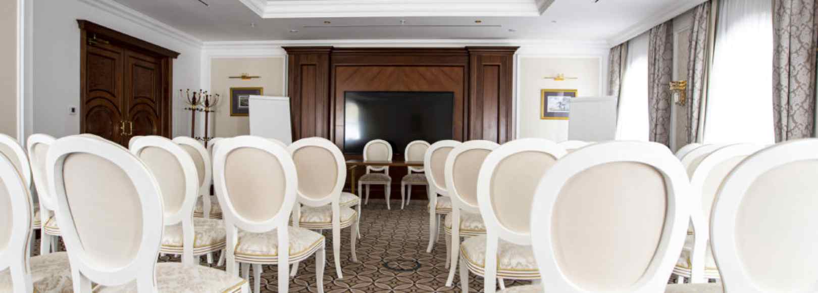 Фотография конференц-зала Сакулин