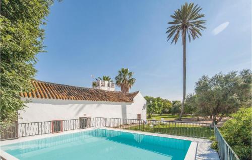 Фотография гостевого дома Five-Bedroom Holiday Home in La Campana, Sevilla