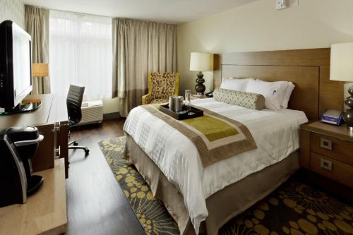 Фотография гостиницы Hotel Indigo East End, an IHG Hotel