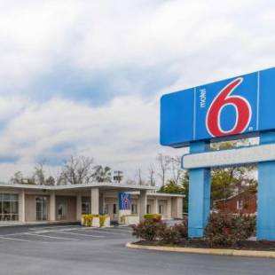 Фотографии гостиницы 
            Motel 6-Winchester, VA