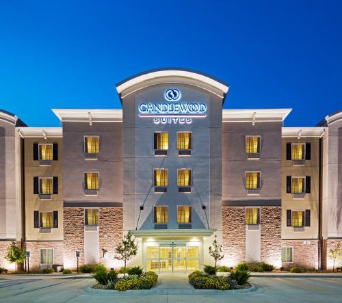 Фотографии гостиницы 
            Candlewood Suites - Dumfries - Quantico, an IHG Hotel