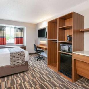 Фотографии гостиницы 
            Microtel Inn & Suites by Wyndham Pittsburgh Airport