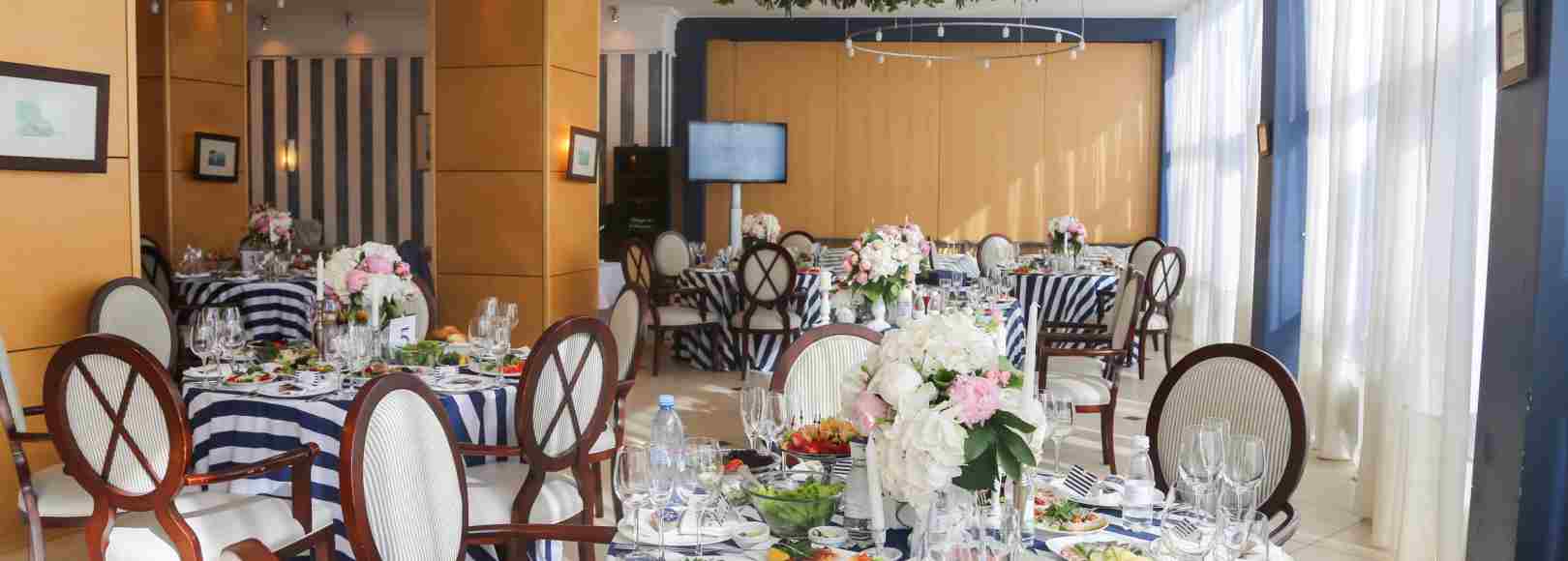 Фотография банкетного зала Кают Компания