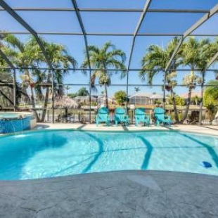 Фотография гостевого дома Villa Coral Harbour, Cape Coral