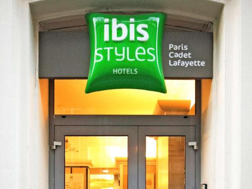 Фотографии гостиницы 
            ibis Styles Paris Cadet Lafayette