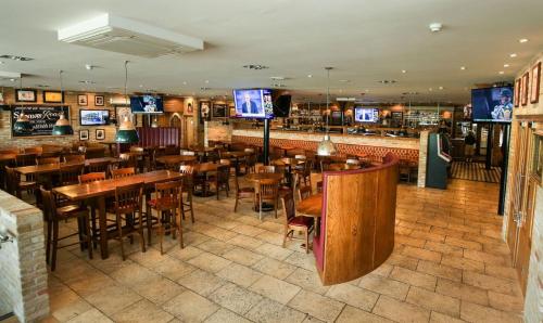 Фотография гостиницы Old Thorns Hotel & Resort